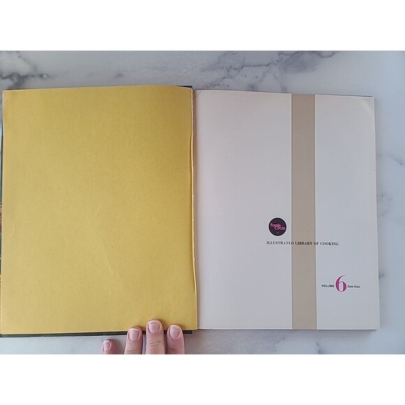 Family Circle Illustrated Library Of Cooking Volume 6 - Picture 3 of 10